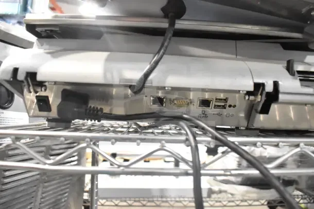 Mettler Toledo AM-5545 commercial countertop scale, connections visible, tested and working condition.