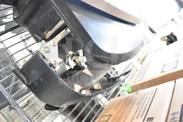 2017 Hobart HTi-7LH26 commercial scale, black housing, visible internal components. Tested and working condition.
