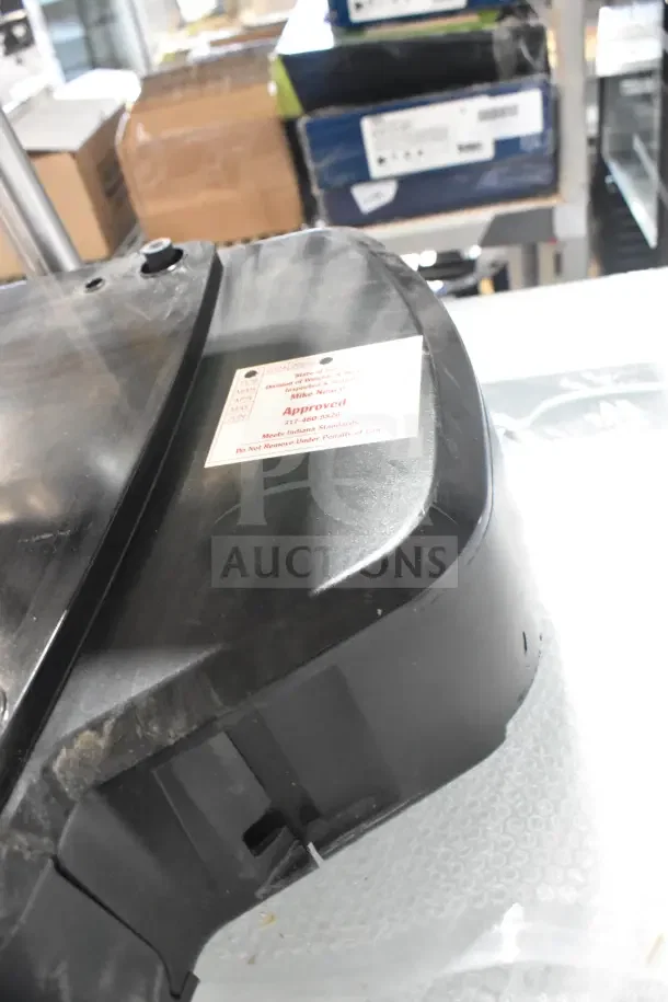 Hobart HTi-SSLSC Commercial Scale, tested and working, visible label with compliance details, suitable for 120/208-240V, 1 Phase.