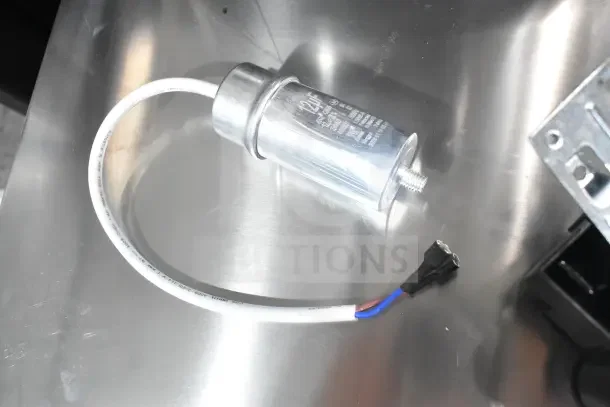 Brand new Cubigel NUT70NR Avantco 17817638 compressor. Visible label shows specifications. Some minor scratches.
