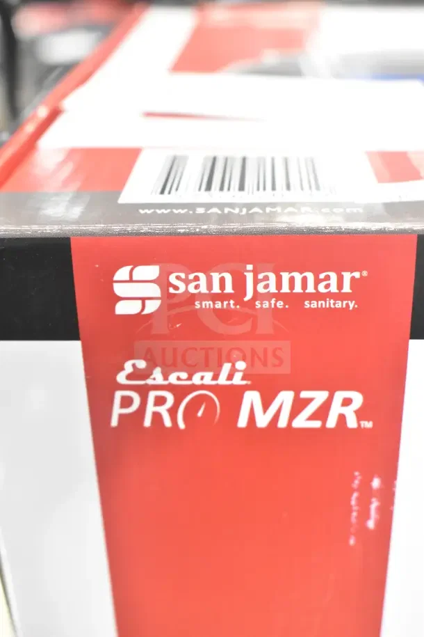 San Jamar / Escali SCDGM33 33 lb. digital kitchen scale, brand new, slight scratches and dents, in box.
