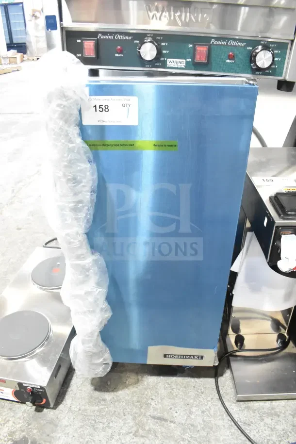 Brand new Hoshizaki AM-50BAK ice machine, 2026 model, with 27 lb bin. Scratch and dent, in packaging.