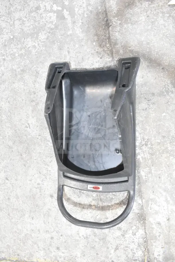 BRAND NEW Viper SN18WD 18 Gallon Wet/Dry Vacuum, with visible scratches, showing Viper branding on black squeegee.