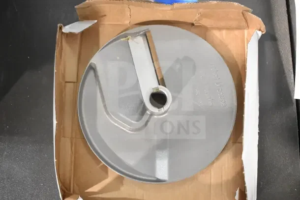 Brand new Robot Coupe CL50 Series E food processor blade in box, minor scratches, 120V, 1-phase, commercial use.