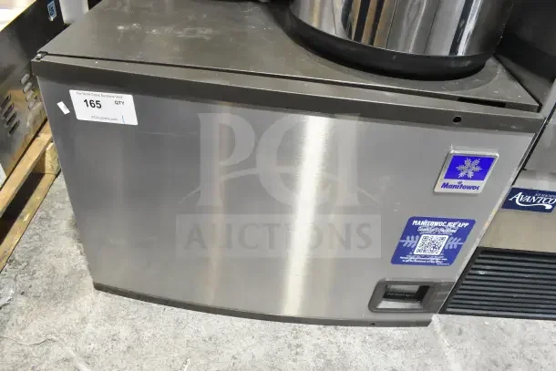 Manitowoc IDP0450A-161 Indigo NXT Ice Machine, 30", full dice, 463 lb capacity, new with minor scratches, model label visible.