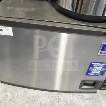 BRAND NEW SCRATCH AND DENT! 2026 Manitowoc IDP0450A-161  Indigo NXT iP0450 30" Full Dice Cube Ice Machine - 463 lb., 115 Volts, 1 Phase.