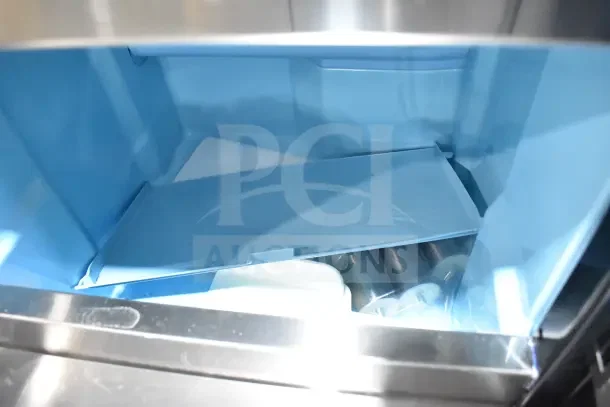 Brand new Avantco 194EUCF160A undercounter ice machine with 44 lb. storage, full cube, 159 lb. capacity, 115V, 1 Phase.