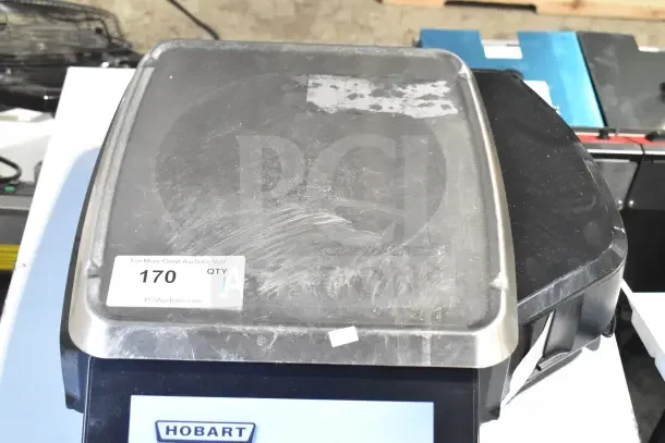 2020 Hobart HTi-7LH4W commercial countertop food portioning scale, stainless surface, tested and working condition.