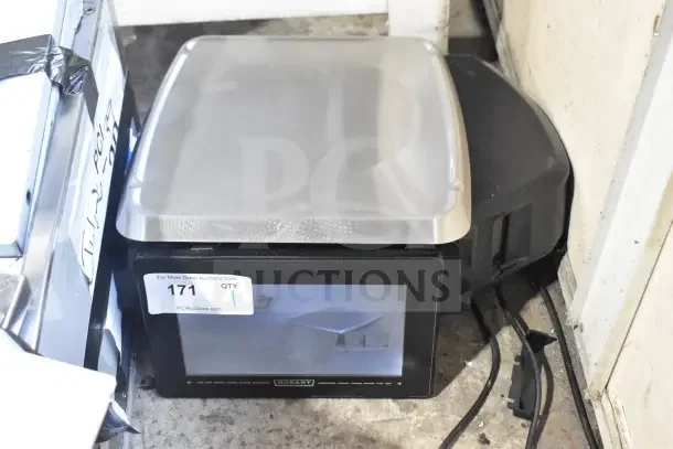 2023 Hobart HTi-7LH4W commercial food portioning scale, countertop model, tested and working, with a clear display.