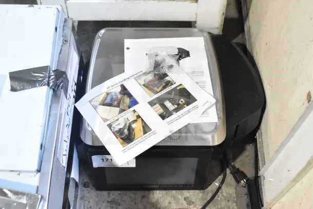 2023 Hobart HTi-7LH4W commercial countertop food portioning scale, tested and working, with handling instructions on top.