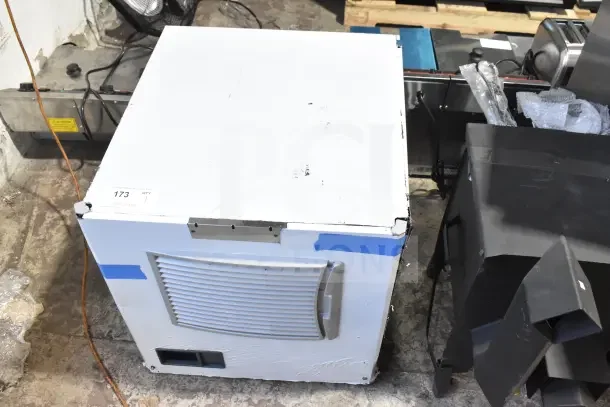BRAND NEW SCRATCH AND DENT Scotsman MC0322MAX-1A Ice Machine, 362 lb, 115V, visible minor scratches, tag shows model details.
