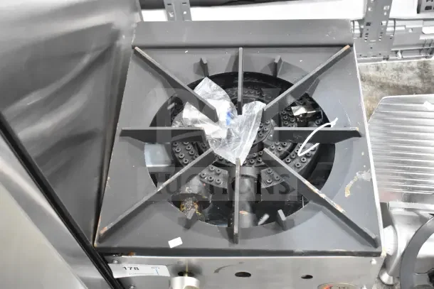 BRAND NEW CPG-SP-18-N Stock Pot Range; 80,000 BTU; natural gas; minor scratches; model 351CPGSP18N; burner view.