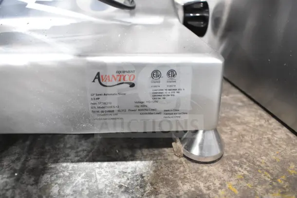 Brand new Avantco 177SL312 commercial 12" manual meat slicer. Scratch and dent condition. Voltage: 110-120V, 1 Phase.