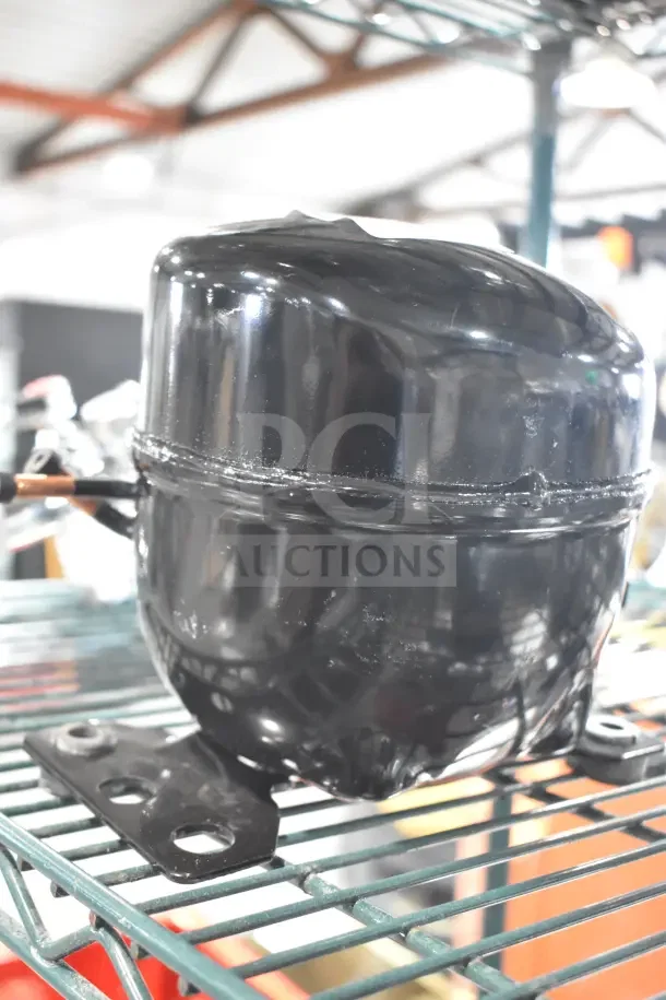 BRAND NEW SCRATCH AND DENT Cubigel NUT55NR Avantco 17813580 compressor. Black, minor cosmetic flaws.