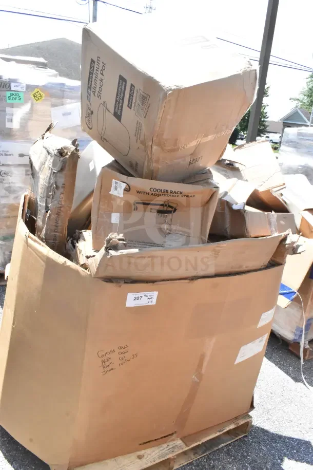 Mixed lot of 15 new scratch and dent items, including aluminum stock pot and cooler rack. Visible wear on boxes.