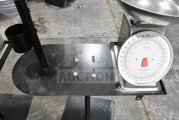 Two Yamato Accu-Weigh SM(N) Universal Dial Scales on stand, featuring a clear dial, steel platform, robust frame, used condition.