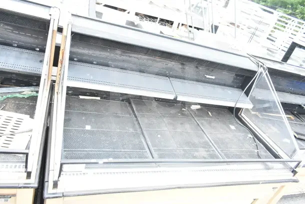 Killion Commercial Open Grab N Go Merchandiser, floor style, for auction. Features 120/208-240V capacity, visible wear.