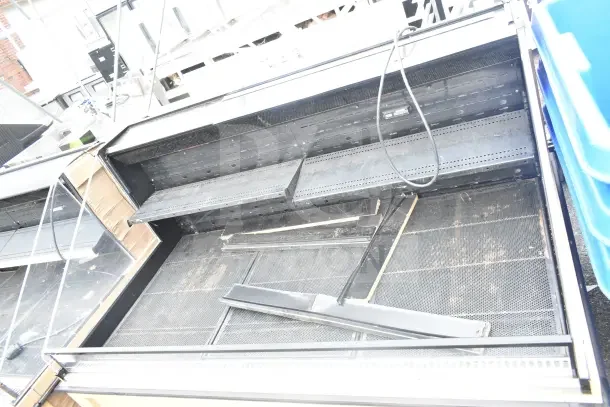 Killion Commercial Merchandiser, floor style, open grab n go, 120/208-240V. Features shelves, used condition.