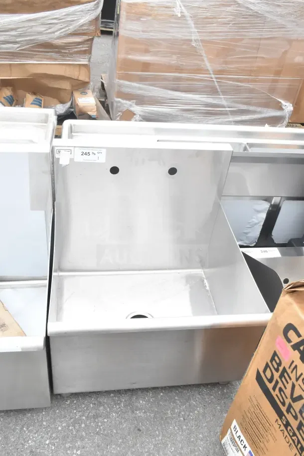 BRAND NEW Steelton 24"x21"x14" utility sink, scratch and dent, for 8" center faucet. Model 522US12421.