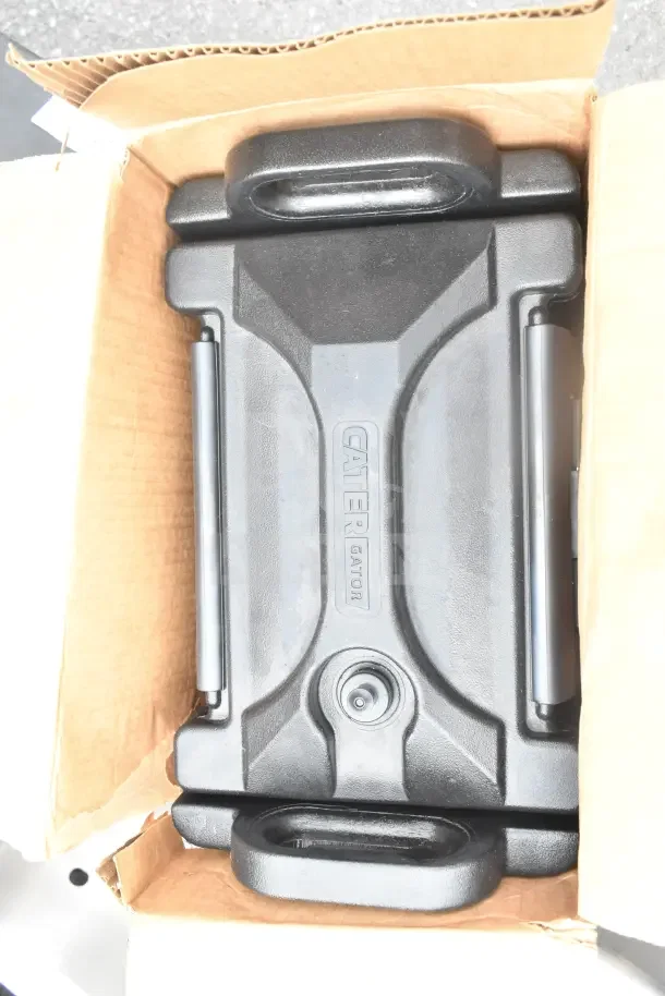 BRAND NEW CaterGator 215BEVDP5BK 5 Gallon Black Insulated Beverage Dispenser, minor scratch and dent, in box.