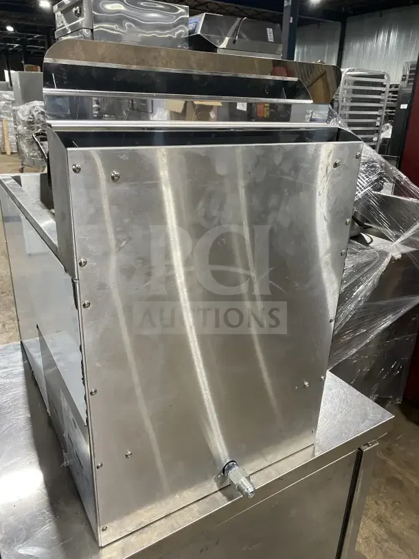 Globe GF30G stainless steel gas-powered countertop deep fryer with backsplash, basket hanger, and fry baskets, SN: 1523085399.