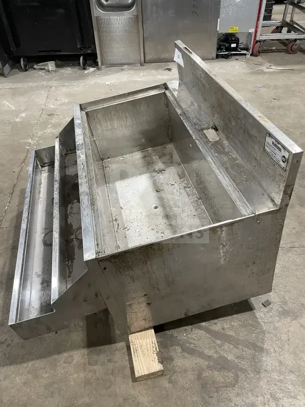 Krowne KR21 36 8 stainless steel underbar ice bin with cold plate, 36", commercial grade, used condition.
