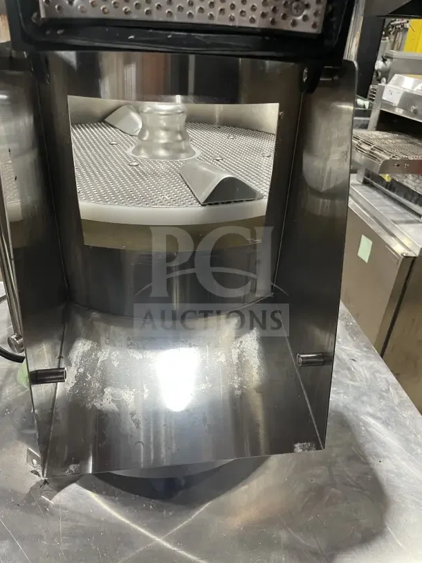 Avantco stainless steel electric countertop lettuce spinner, lightly used, features durable construction and efficient drying.
