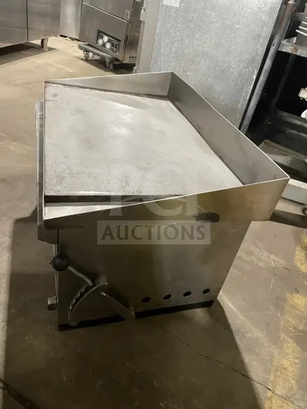 Cecilware stainless steel gas griddle and cheese melter/overfire broiler. Countertop design, used condition.