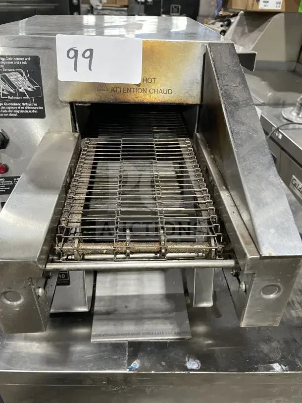 Hatco ITQ8751C stainless steel conveyor toaster, model ITQ-875-1C, serial 4823167902. Countertop, commercial use.