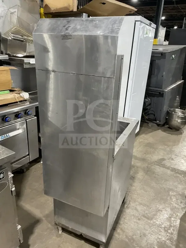 Commercial stainless steel Solstice Supreme pasta cooker with backsplash on legs. Used condition, suitable for high-volume kitchens.