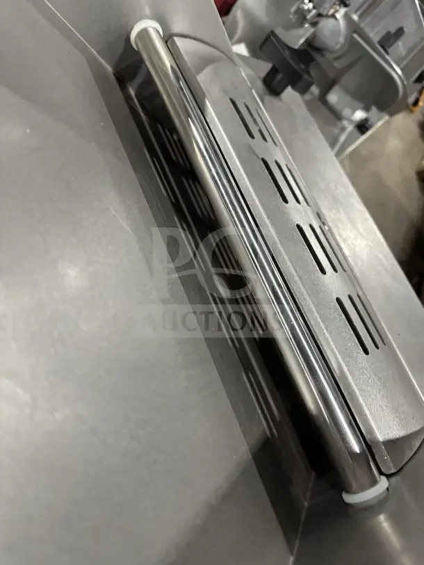 Skyfood CLM400 dough roller, 16" countertop model, stainless steel, 2018, single pass, excellent condition, 110V.