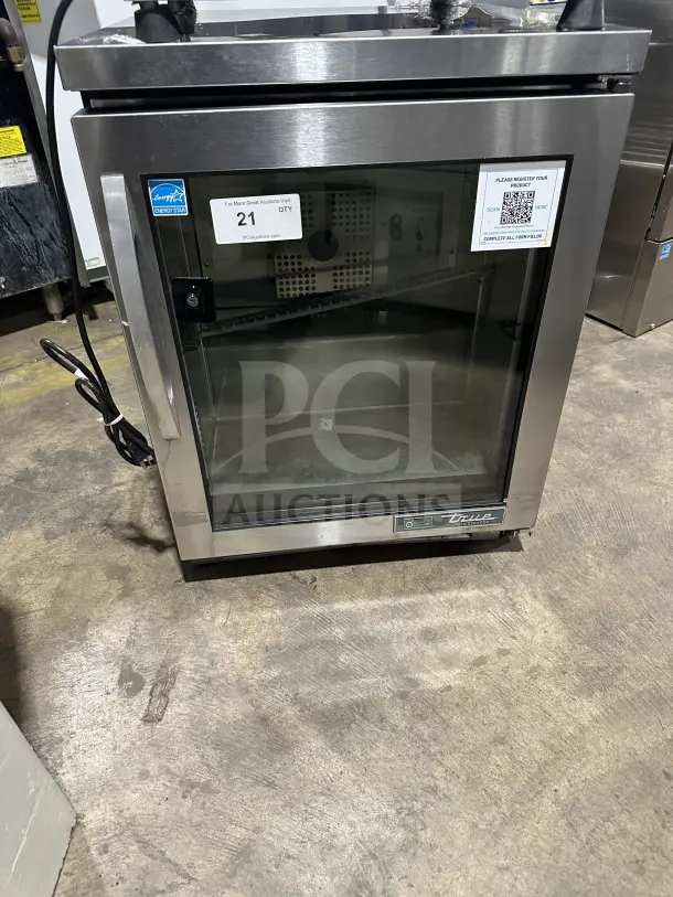 True 24" stainless steel undercounter fridge, TUC-24G-HC~FGD01, glass door, poly coated wire rack, commercial use.