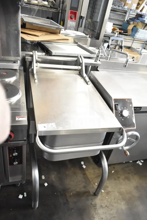 2022 Groen BPM-15EC electric 15-gallon braising pan, manual tilt, 208V, 3-phase, stainless steel, in excellent condition.