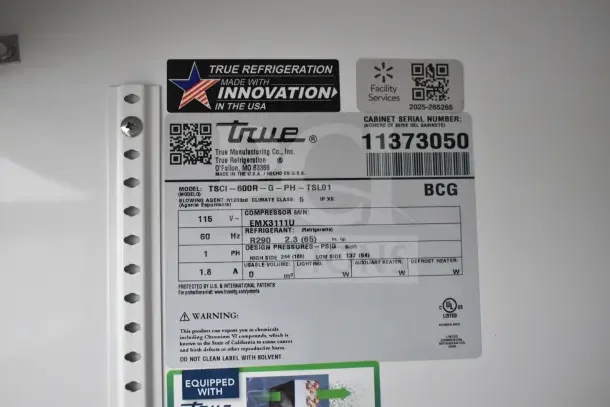 BRAND NEW True TSCI-600R-G-PH cooler label; 115 volts, 1 phase, model info, and warning displayed. Serial: 11373050.