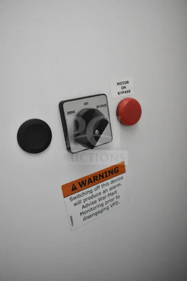 Danfoss 177U5463 commercial unit, 480 Volts, 3 Phase. Features controls with warning label indicating alarm function.