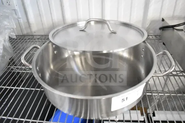 Vigor 12 Qt. stainless steel brazier with aluminum-clad bottom and cover, SS1 Series, excellent condition, on shelf.