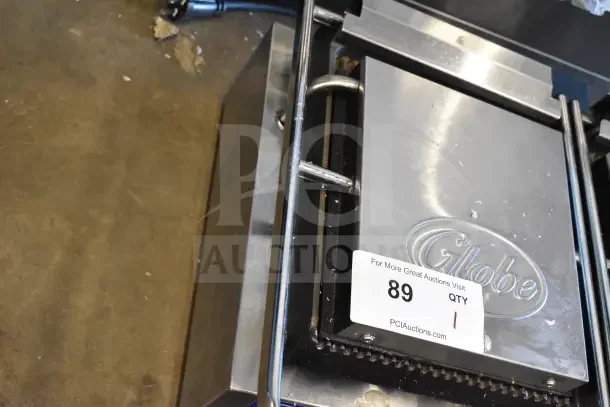 2025 Globe GPGDUE10 Commercial Double Panini Press, 240V, with visible Globe logo. Minor wear, includes auction tag "89".