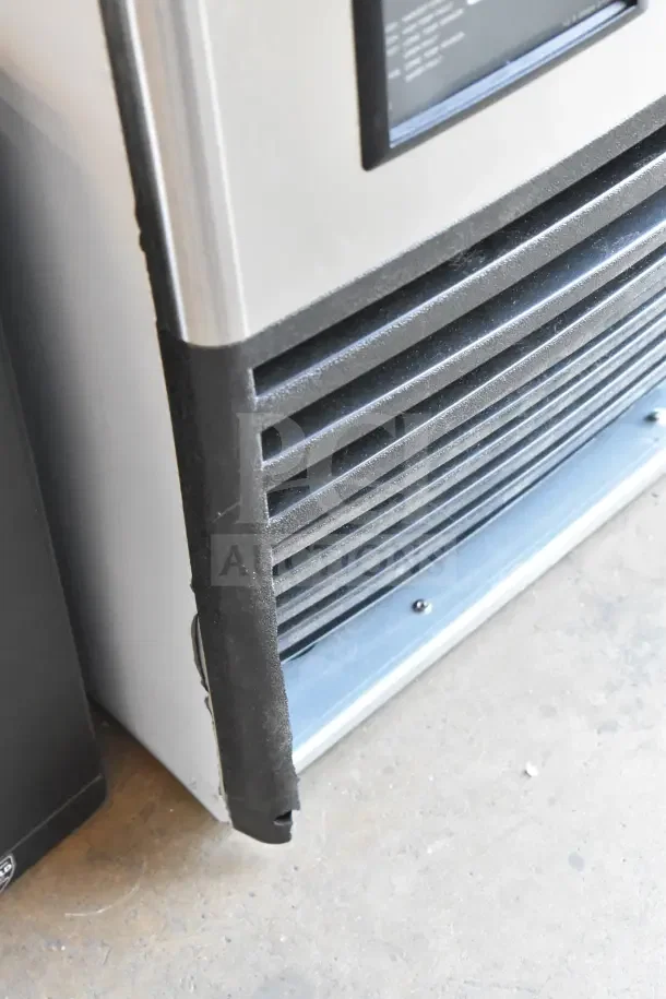 BRAND NEW Avantco 194UCH210A undercounter ice machine, 222 lb capacity, minor scratches, commercial model.