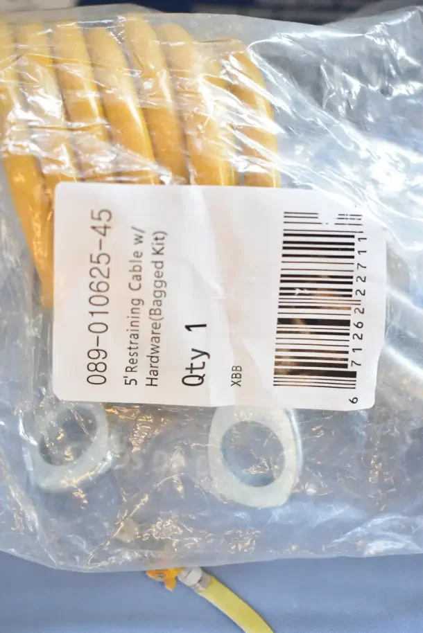 BRAND NEW T&S HG-4D-48K yellow gas connector hose, 48" coated steel, 3/4" NPT, includes FreeSpin fitting, installation kit.