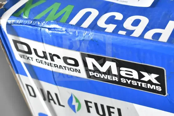 BRAND NEW DuroMax XP650WX 3" Dual Fuel Water Pump in original box. Visible box dents, 264 GPM capacity.