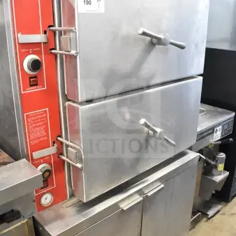 Vulcan VL2GPS Commercial Natural Gas Powered 2 Deck Pressure Steam Cabinet. 170,000 BTU.