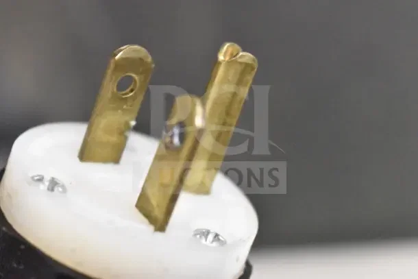 Power plug for Stoelting 2 Flavor Soft Serve Machine, 208/240V, 1 Phase, close-up view.