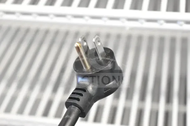 2021 True TSCI-600R-G-PH commercial cooler power plug, 115 volts, single phase, new condition.