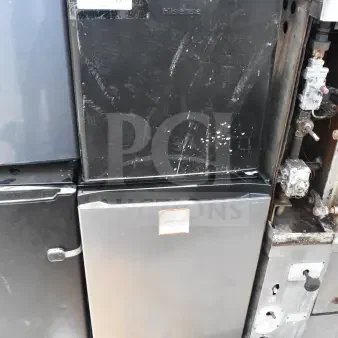 Set of 4 mini coolers including Hisense, 120 volts, 1 phase. Visible wear marks. Auction label shows "279, 4 QTY."