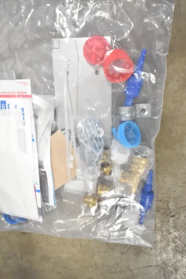 Brand new in box: 18-item lot including 92220011, K6463 thermometer, 01551365, hoses, various accessories, sealed packaging.