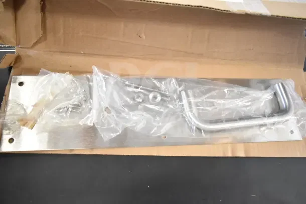 New Uline H-11985SS pull plates in original box, includes hardware.