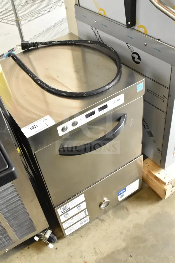 Brand new Noble 495HTDT513 high-temperature underbar glass washer, 208V/240V, scratch and dent condition, commercial-grade.