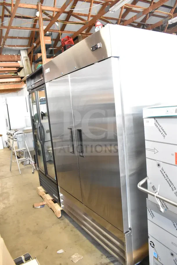 Brand new Avantco 178A49FHC commercial two-door reach-in freezer. Scratch and dent condition. 115V, 1 phase.