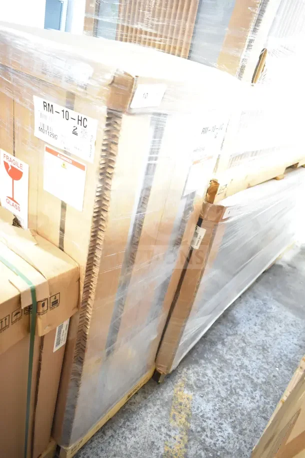 Brand new 2022 Hoshizaki RM-10-HC 25" glass door merchandiser in packaging. 115V, 1 phase, scratch and dent condition.
