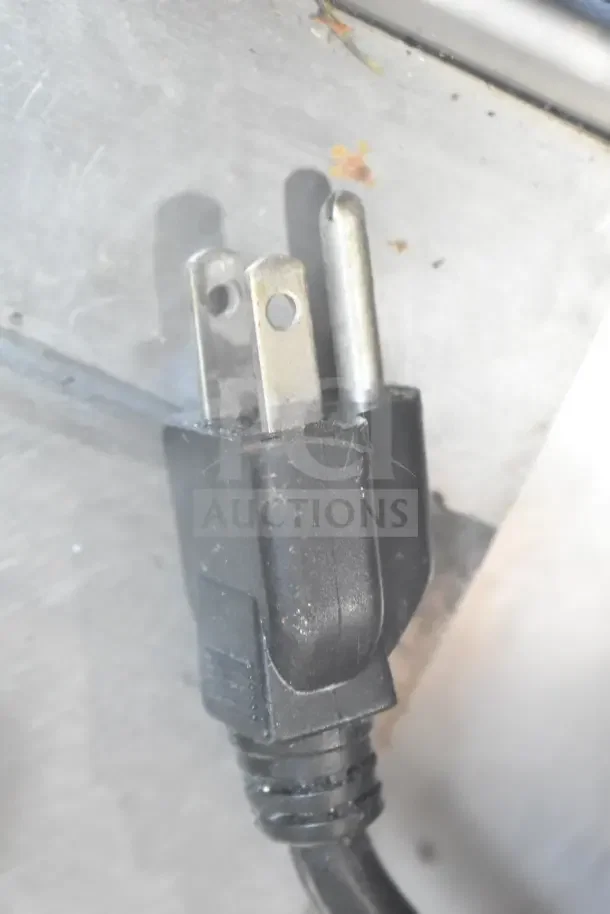 Alfa FW9000 Commercial Food Warmer plug, 120 Volts, 1 Phase; suitable for countertop use. Appears in used condition.